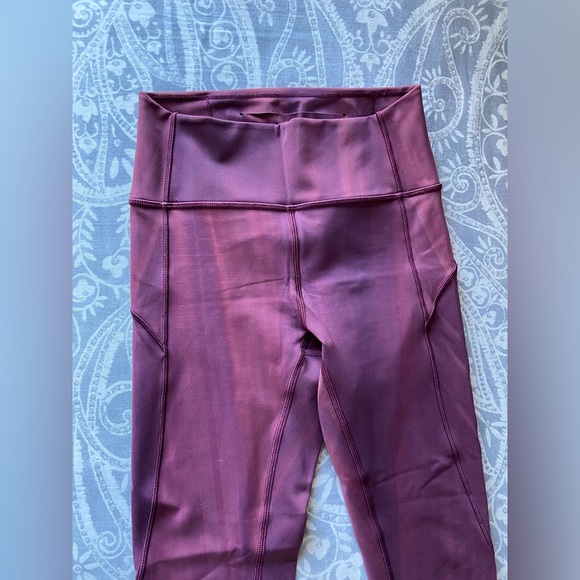 Size 4 Lululemon Leggings - Picture 4 of 5